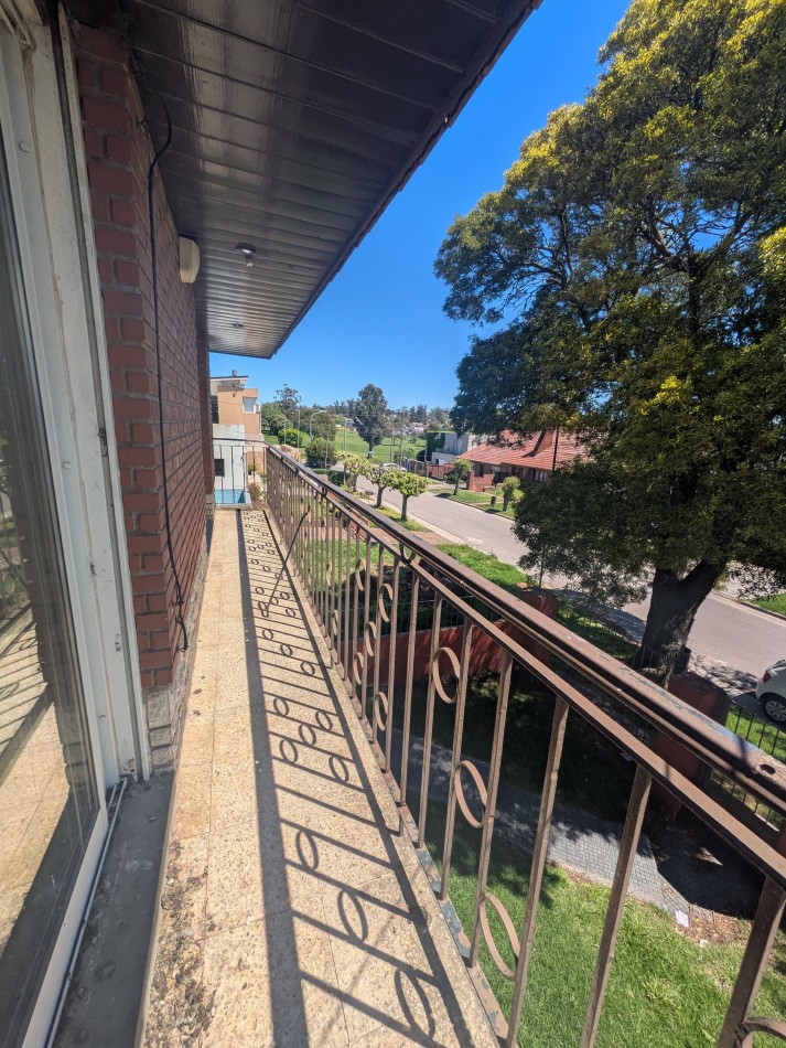 **HERMOSO CHALET EN COLINAS DE PERALTA RAMOS** 