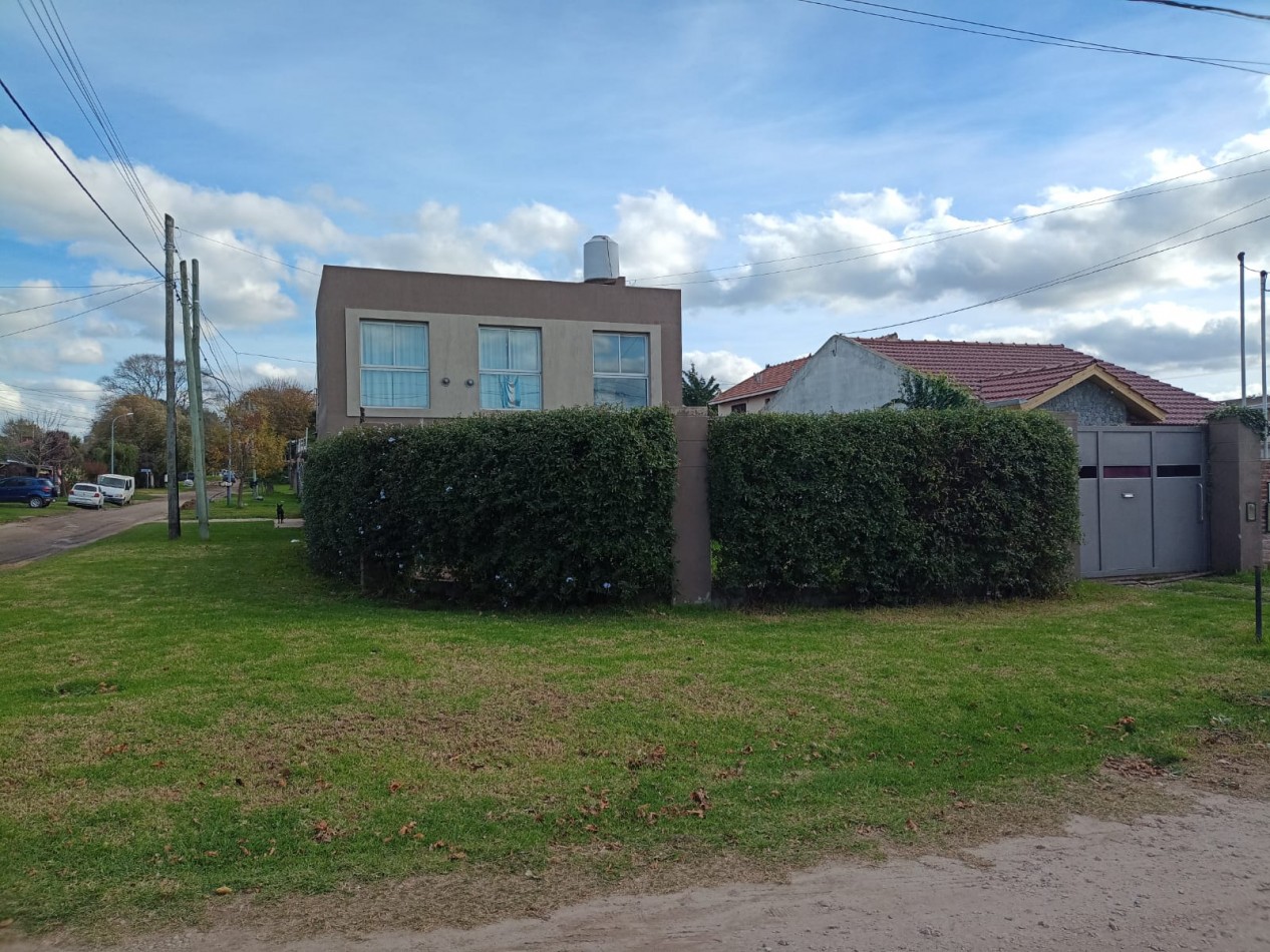 **CASA MODERNA 6 AMBIENTES EN COLINAS DE PERALTA RAMOS**