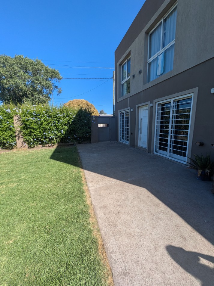 **CASA MODERNA 6 AMBIENTES EN COLINAS DE PERALTA RAMOS**