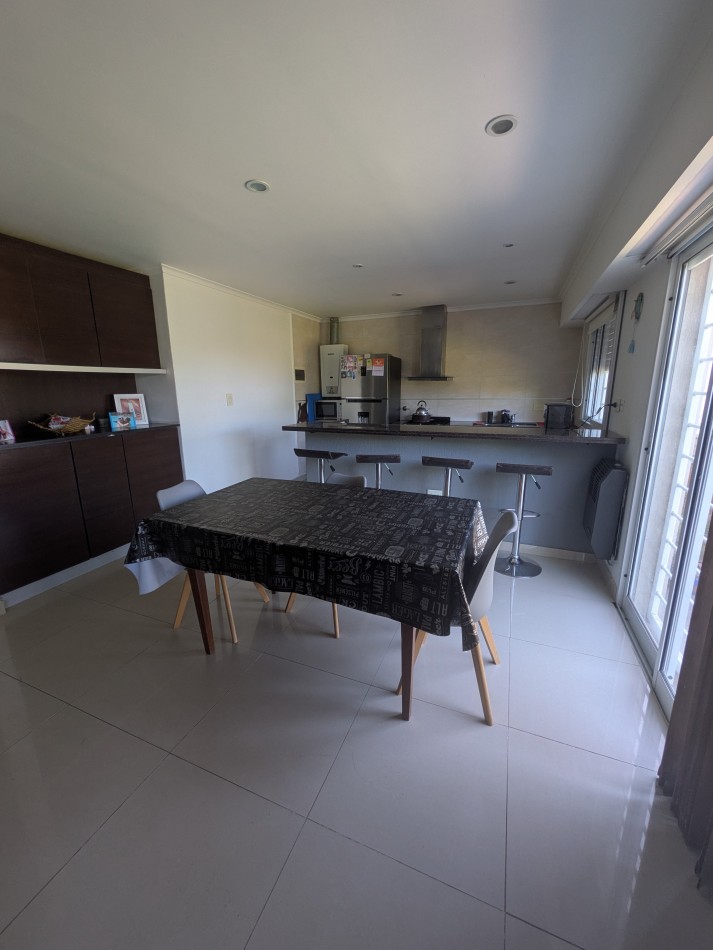 **CASA MODERNA 6 AMBIENTES EN COLINAS DE PERALTA RAMOS**