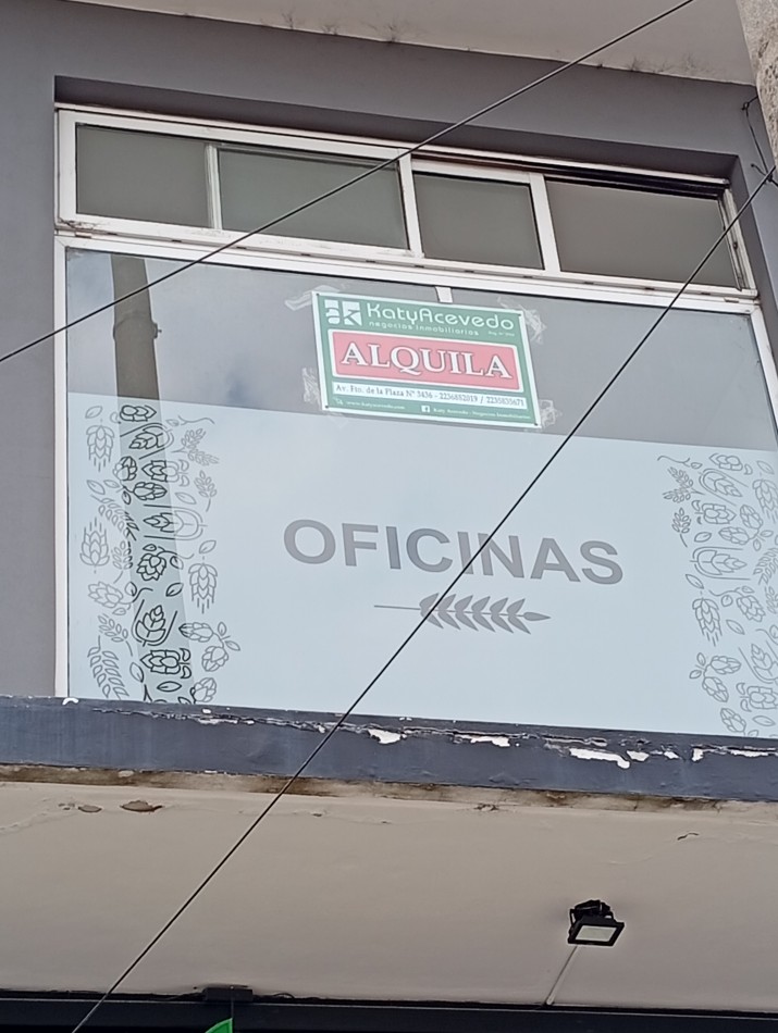 **OFICINA/CONSULTORIO/ESTUDIO EN ALQUILER EN BARRIO LOURDES**