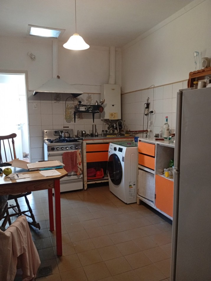 **INMUEBLE EN BLOCK EN BARRIO EL PROGRESO, SOBRE AV. FORTUNATO DE LA PLAZA**