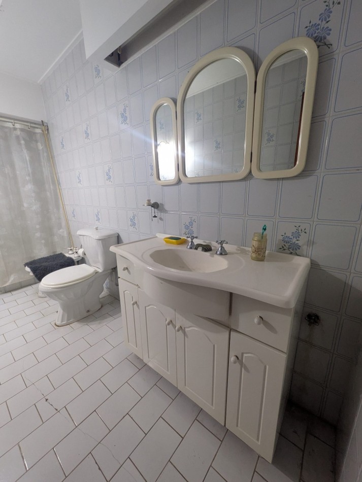 **GRAN CHALET EN VENTA EN SAN CARLOS**
