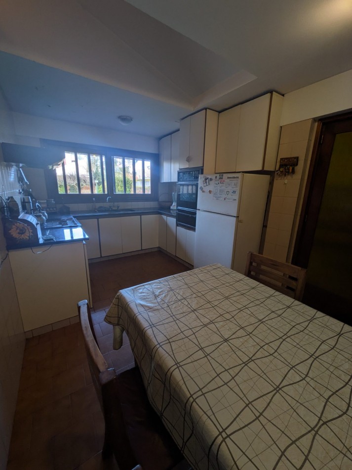 **GRAN CHALET EN VENTA EN SAN CARLOS**