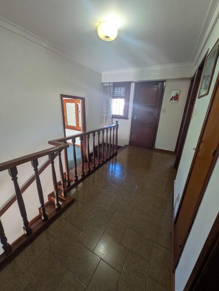 **GRAN CHALET EN VENTA EN SAN CARLOS**