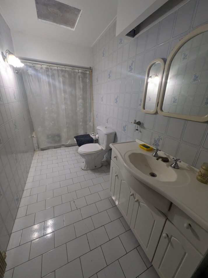 **GRAN CHALET EN VENTA EN SAN CARLOS**
