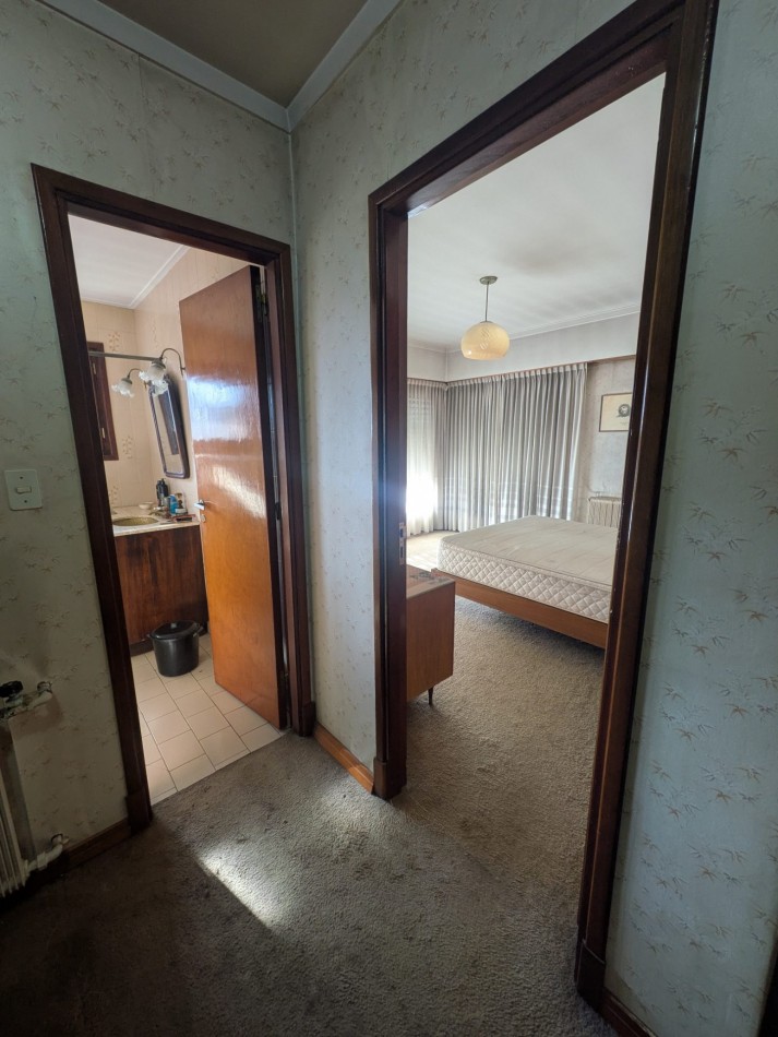 **GRAN CHALET EN VENTA EN SAN CARLOS**