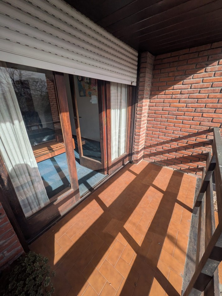 **GRAN CHALET EN VENTA EN SAN CARLOS**