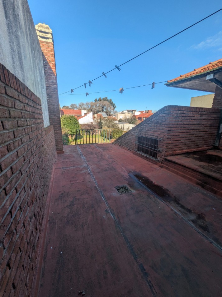 **GRAN CHALET EN VENTA EN SAN CARLOS**