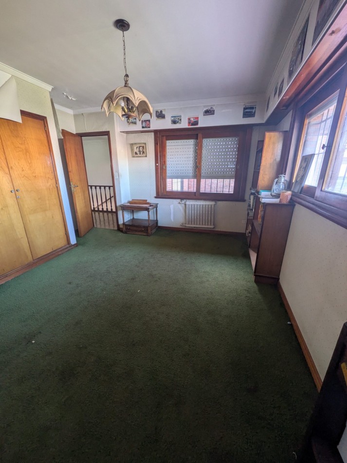 **GRAN CHALET EN VENTA EN SAN CARLOS**