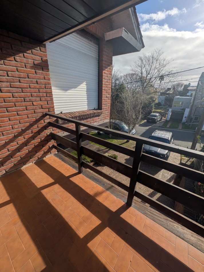 **GRAN CHALET EN VENTA EN SAN CARLOS**