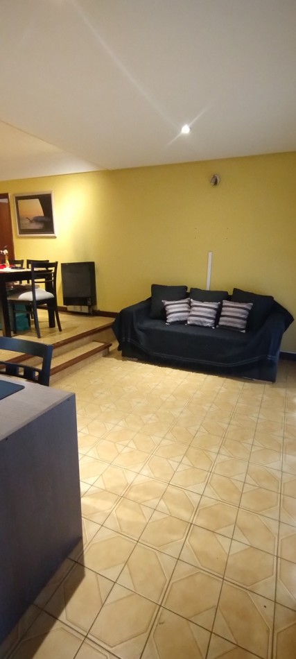 **GRAN CHALET CONFORTABLE ¡APTO CREDITO! SOBRE DOS TERRENOS EN COLINAS DE PERALTA RAMOS**