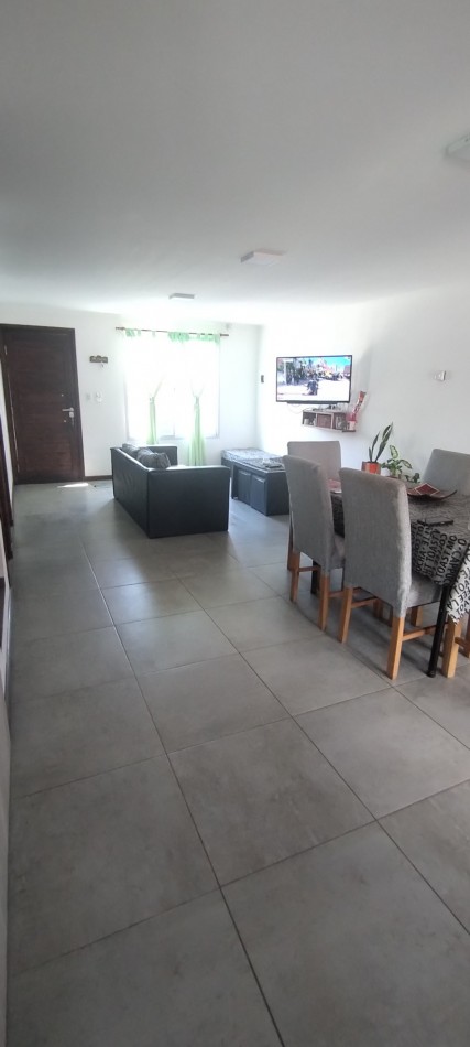 **HERMOSO y COMODO DUPLEX 4 AMBIENTES ¡APTO CREDITO! EN COLINAS DE PERALTA RAMOS**