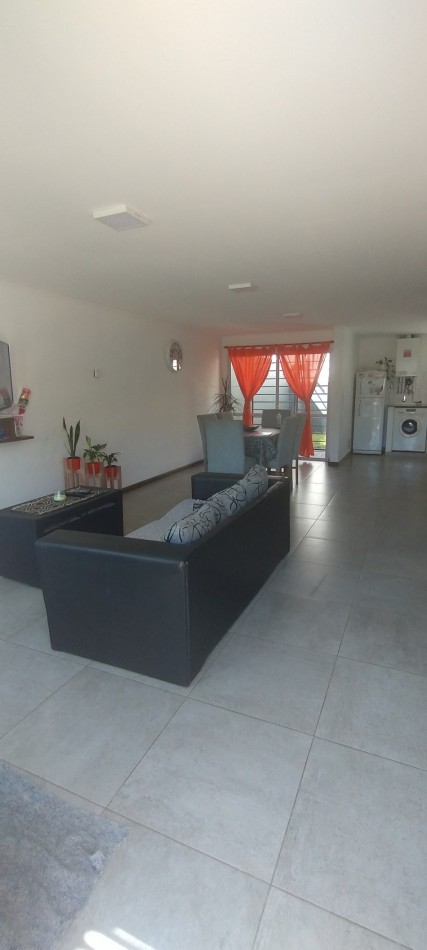 **HERMOSO y COMODO DUPLEX 4 AMBIENTES ¡APTO CREDITO! EN COLINAS DE PERALTA RAMOS**