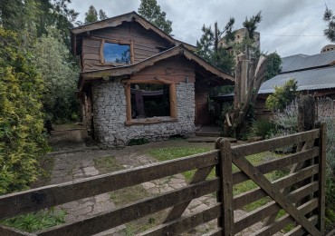 **HERMOSA CABAÑA EN ALQUILER EN BOSQUE PERALTA RAMOS**
