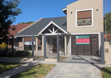 **HERMOSA CASA ¡APTO CREDITO! EN COLINAS DE PERALTA RAMOS**